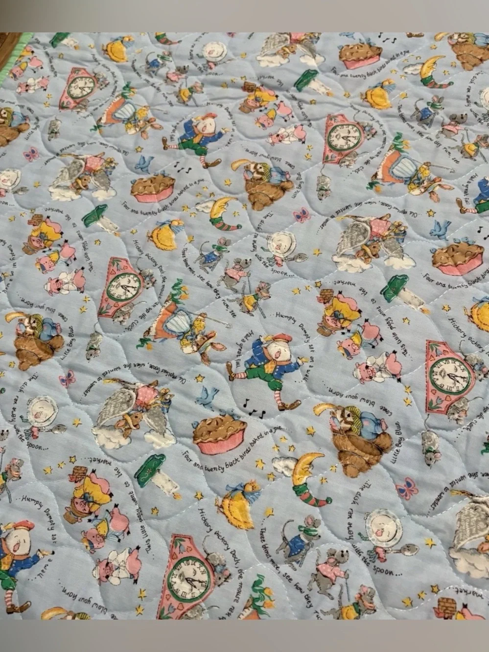 Baby Blanket Quilt Crib Nursery Rhymes Old Woman Who Lived In A Shoe 33x42.5”